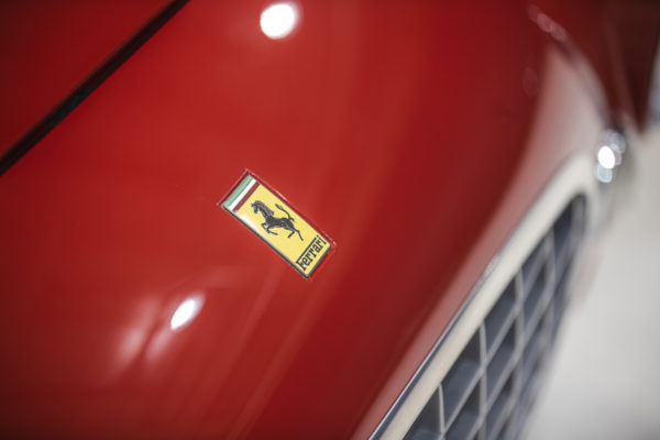 330GT Speciale Emblem Detail